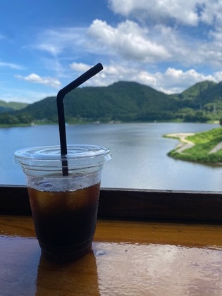 611/1000　ネビラキカフェで見つけた、あの頃の静けさ　
